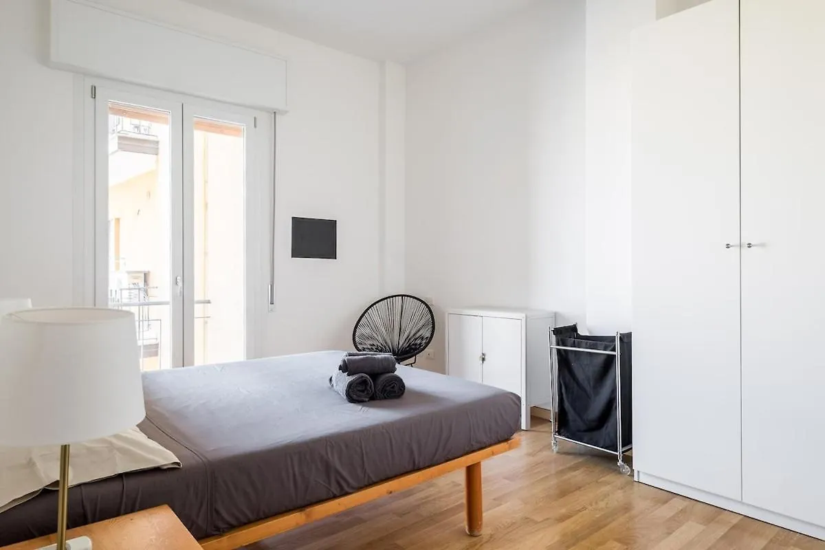 Grazioso Appartamento A Due Passi Da Piazza Maggiore Bolonha Apartamento